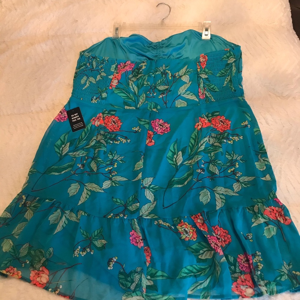 Strapless dress